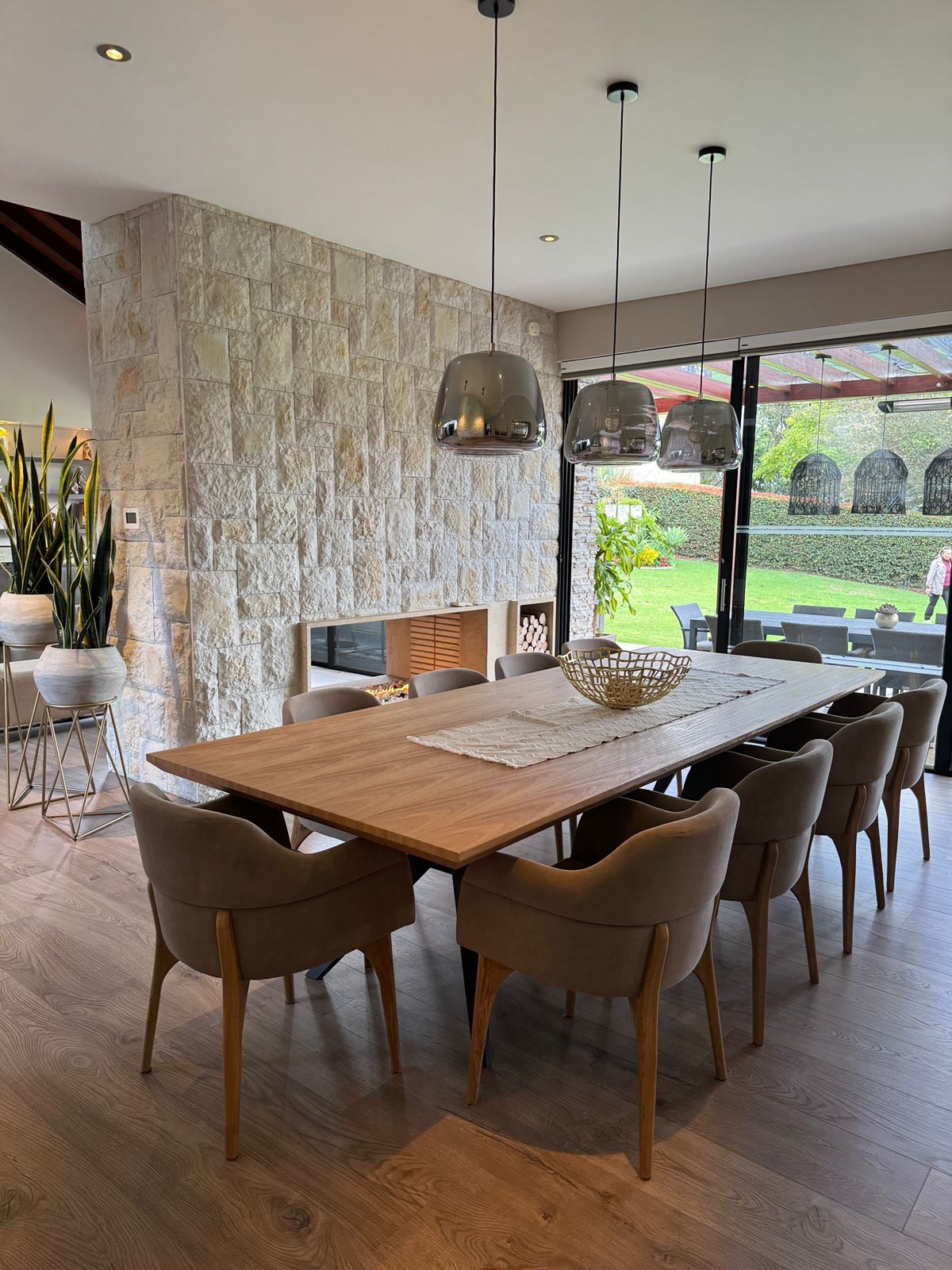 0e52eafc-c623-4bfc-96fc-a3af08d73966