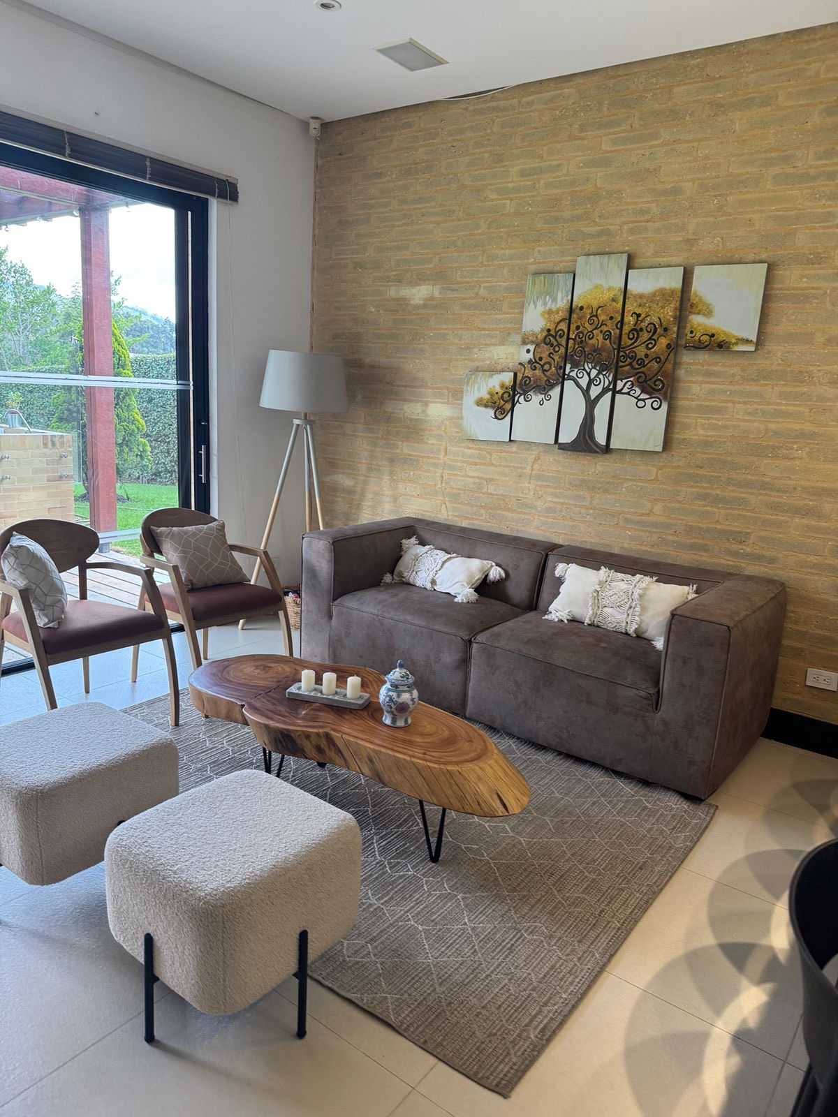 4a991d3a-cf0c-428f-b048-48d8cf4909b8