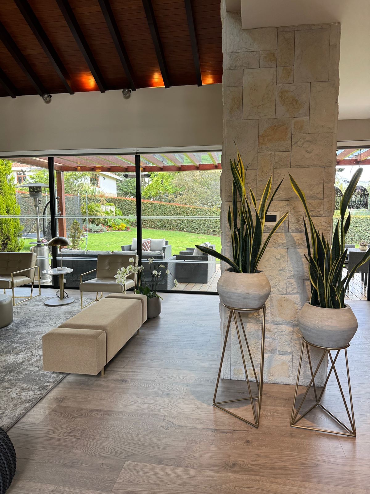 99d7dbde-cacd-4927-927b-bd05831107f2