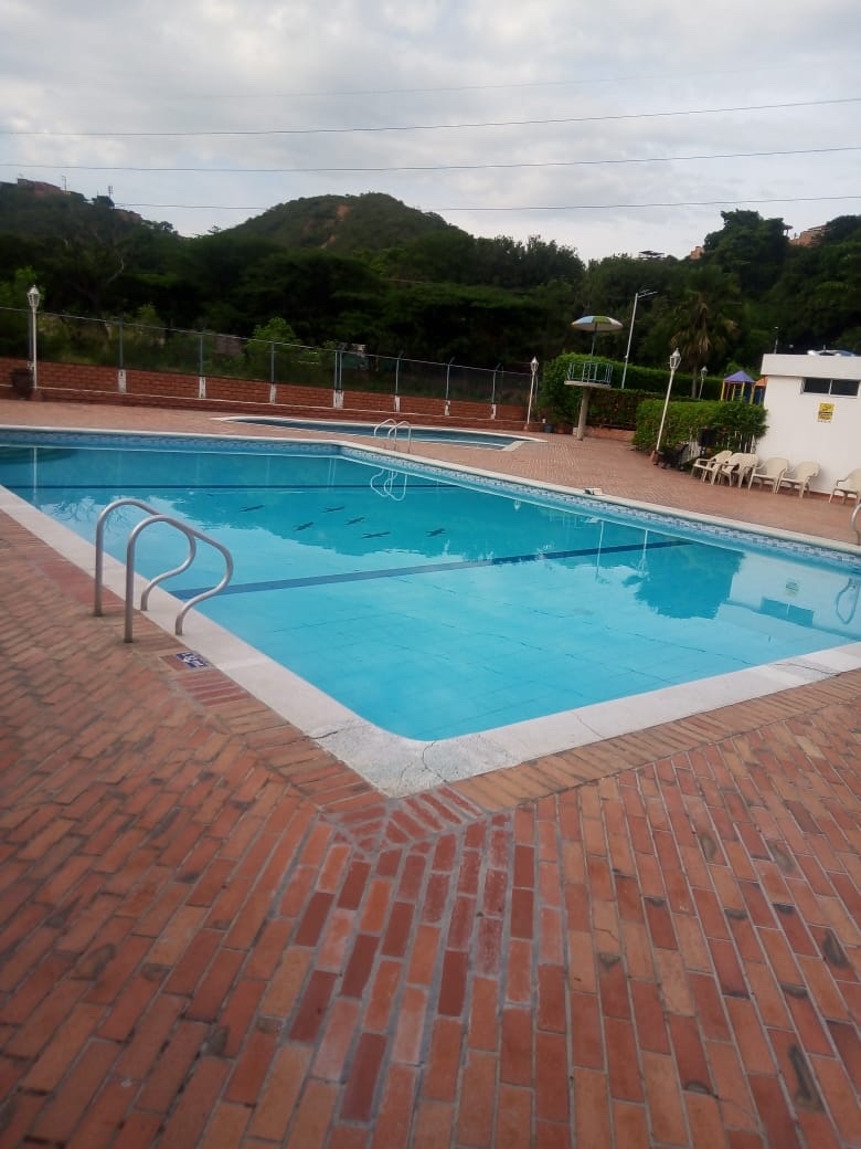 0fe6b69a-e058-4b71-bbe2-30373339f243-2