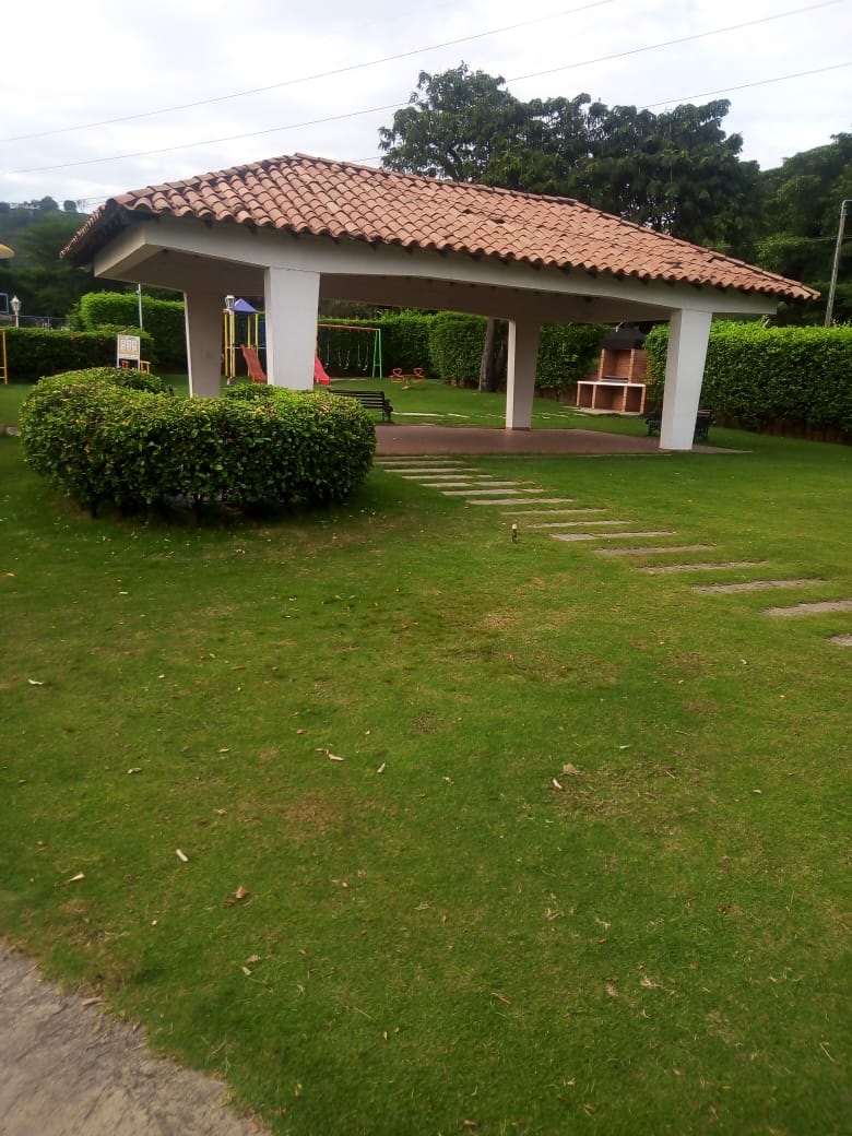 7424f94a-0a31-4d1f-b99a-42499f6f8147